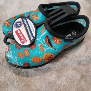 (NWT) Sloggers Women's Waterproof Garden Shoes (Size 7)